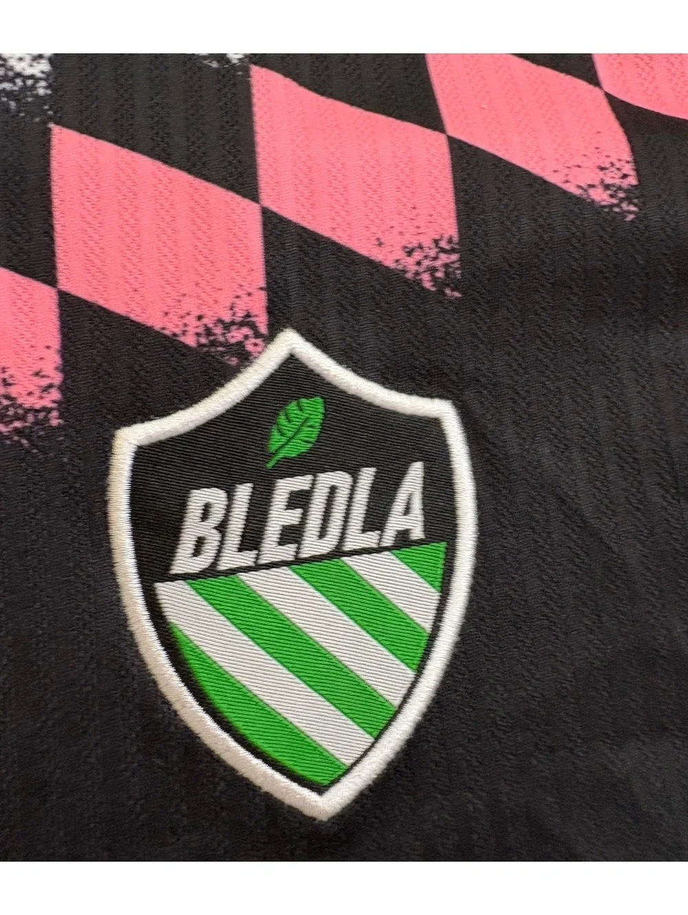 Bled LA Small Black and Pink Short Sleeve Soccer Jersey